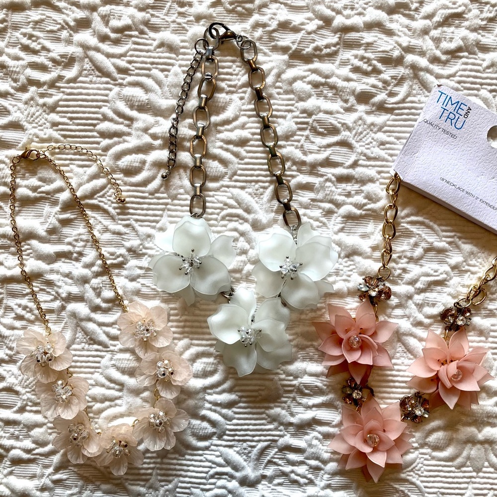 Trio of Necklaces - Picture 2 of 13